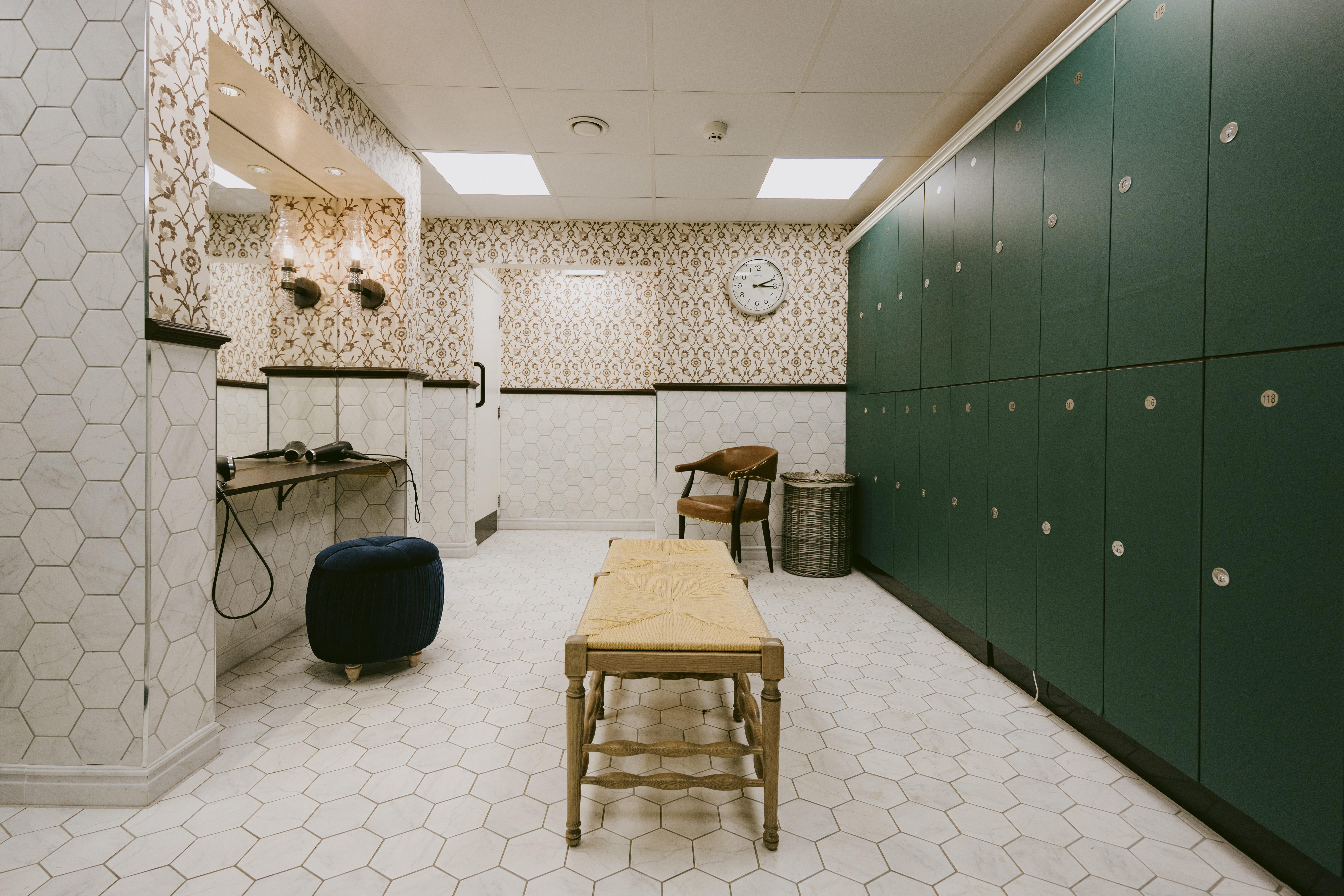 Hotel Marine Troon Zewnętrze zdjęcie The locker room at the London House